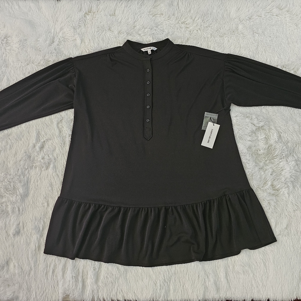 ELIZABETH & JAMES Black matte jersey top
